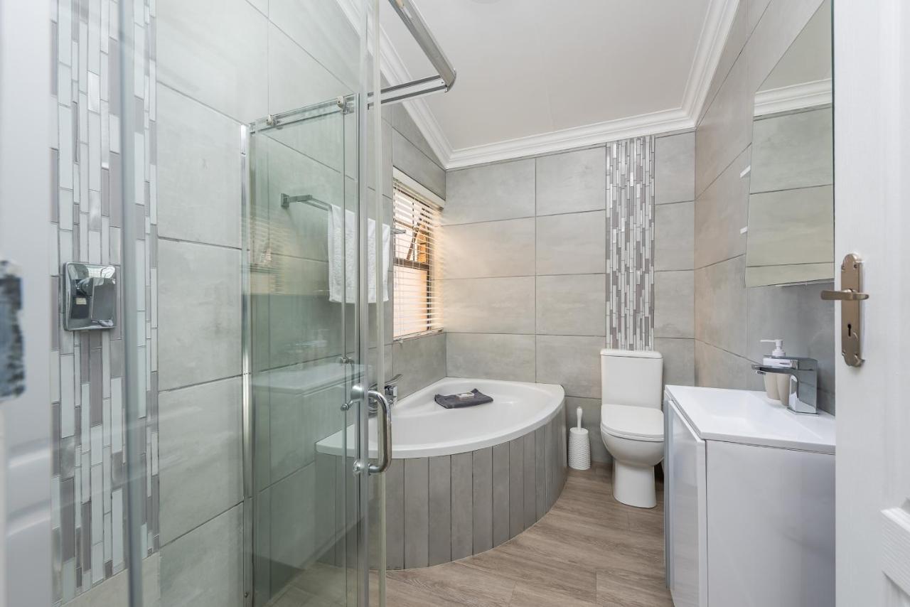 Beacon Wharf , George Hay 1 Holiday Accommodation Mossel Bay Exteriör bild